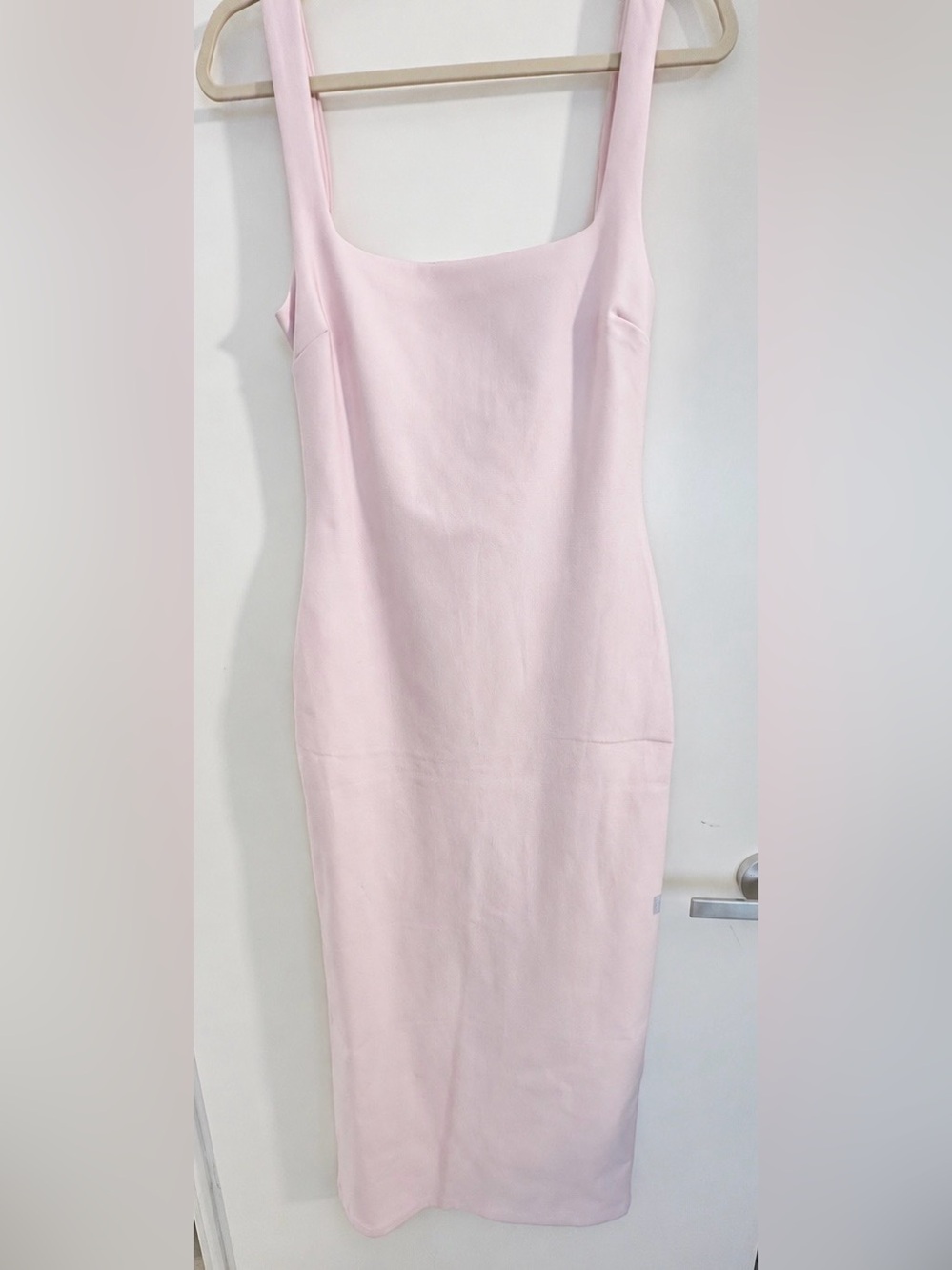 Dynamite Pale Pink Backless Midi Dress - Picture 4 of 5